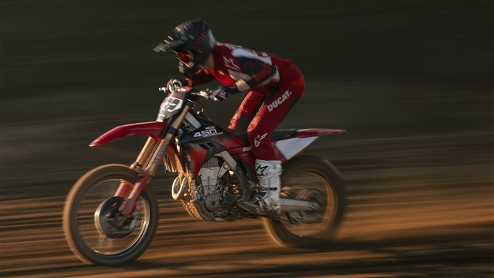 Ducati Desmo450 MX Factory (Ducati Corse Design) - Bild 4