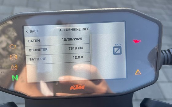 Gebrauchtmotorrad KTM 890 Duke R - Bild 6