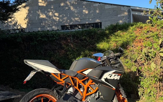 Gebrauchtmotorrad KTM RC 125 - Bild 1