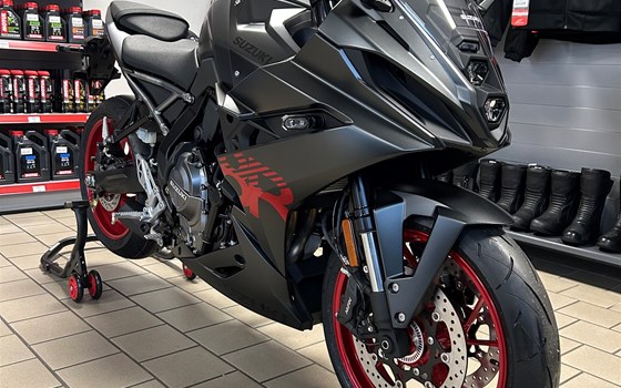 Neufahrzeug Suzuki GSX-8R - Bild 3