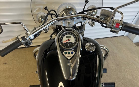 Gebrauchtmotorrad Kawasaki VN 900 Custom - Bild 3