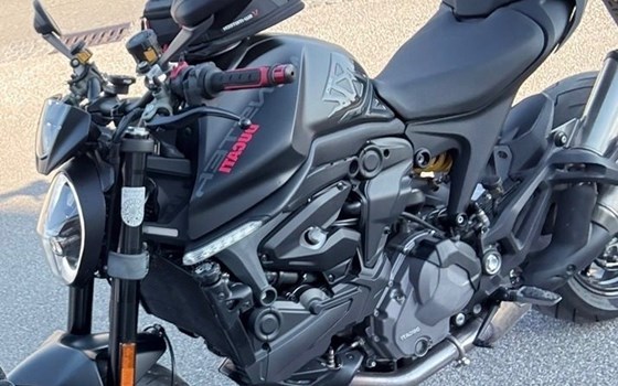 Gebrauchtmotorrad Ducati Monster + - Bild 1