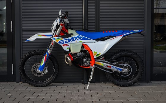 Neufahrzeug KTM 300 EXC SIX DAYS - Bild 8