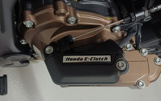 Gebrauchtmotorrad Honda CBR650R E-Clutch - Bild 5