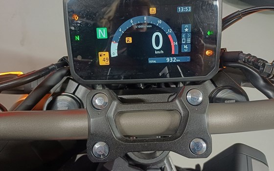 Gebrauchtmotorrad Honda CBR650R E-Clutch - Bild 8