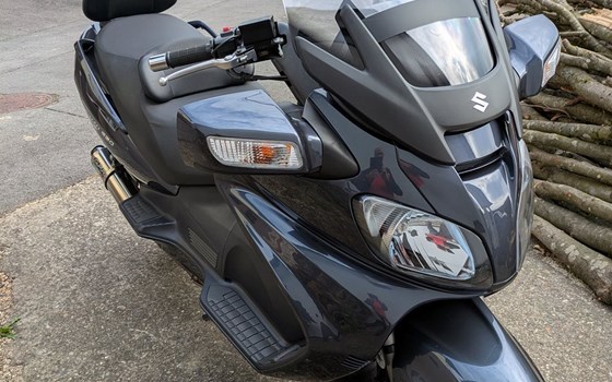 Gebrauchtmotorrad Suzuki Burgman 650 Executive - Bild 1