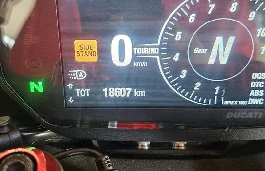 Gebrauchtmotorrad Ducati Hypermotard 950 - Bild 9