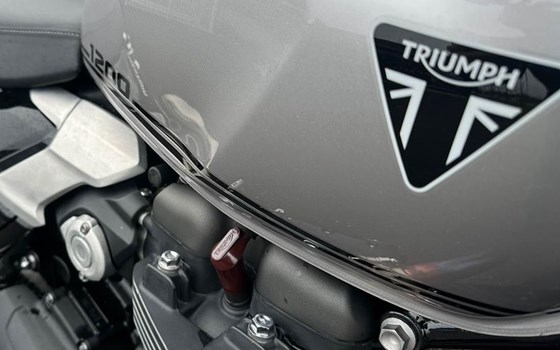 Gebrauchtmotorrad Triumph Speed Twin 1200 - Bild 9