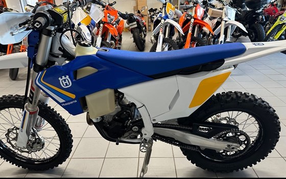 Gebrauchtmotorrad Husqvarna FE 350 Heritage - Bild 2