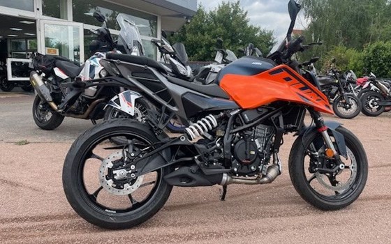Neufahrzeug KTM 125 Duke - Bild 2