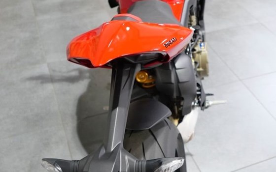 Gebrauchtmotorrad Ducati Streetfighter V4 S - Bild 11