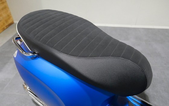 Gebrauchtmotorrad Vespa Sprint 50 S - Bild 6