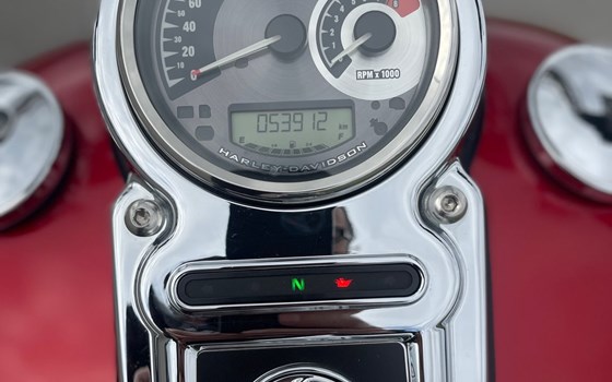 Gebrauchtmotorrad Harley-Davidson Dyna Super Glide Custom FXDC - Bild 12