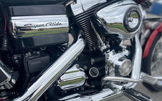 Gebrauchtmotorrad Harley-Davidson Dyna Super Glide Custom FXDC - Bild 15