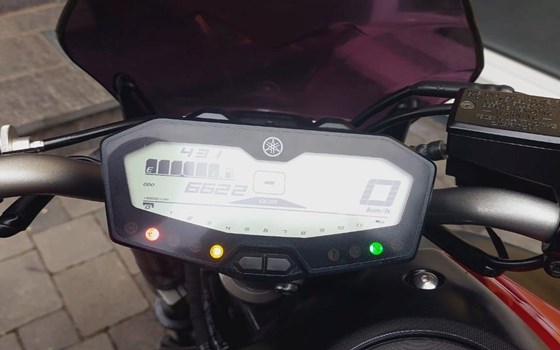 Gebrauchtmotorrad Yamaha MT-07 - Bild 9