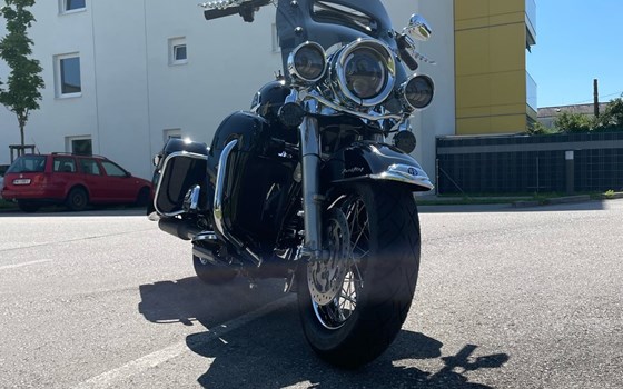 Gebrauchtmotorrad Harley-Davidson Road King Classic FLHRC - Bild 7