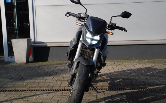 Gebrauchtmotorrad Honda CB750 Hornet - Bild 9