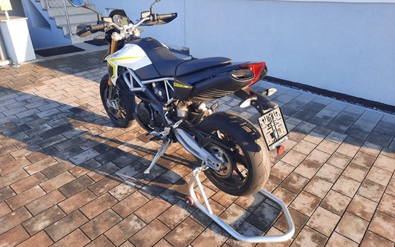 Gebrauchtmotorrad Aprilia Dorsoduro 750 - Bild 6