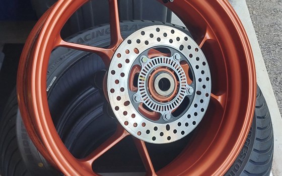 Gebrauchtmotorrad Aprilia RSV4 RF - Bild 10