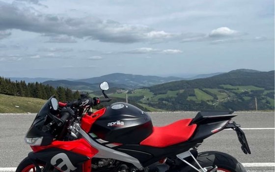 Gebrauchtmotorrad Aprilia Tuono 660 - Bild 4