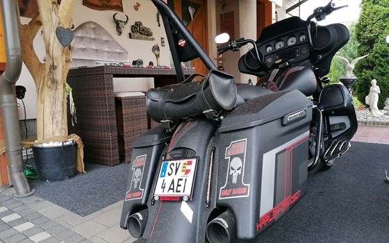 Gebrauchtmotorrad Harley-Davidson CVO Street Glide FLHXSE - Bild 9