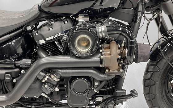 Gebrauchtmotorrad Harley-Davidson Softail Fat Bob FXFB - Bild 2