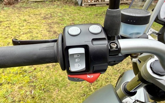 Gebrauchtmotorrad BMW R 1200 R - Bild 6