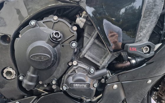 Gebrauchtmotorrad Yamaha YZF-R1SP - Bild 5