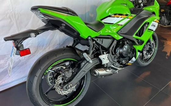 Gebrauchtmotorrad Kawasaki Ninja 650 KRT - Bild 6
