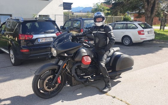 Gebrauchtmotorrad Moto Guzzi MGX-21 - Bild 1