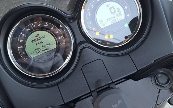 Gebrauchtmotorrad Moto Guzzi MGX-21 - Bild 2