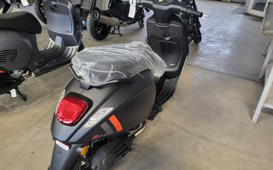 Neufahrzeug Vespa Sprint 50 S - Bild 3