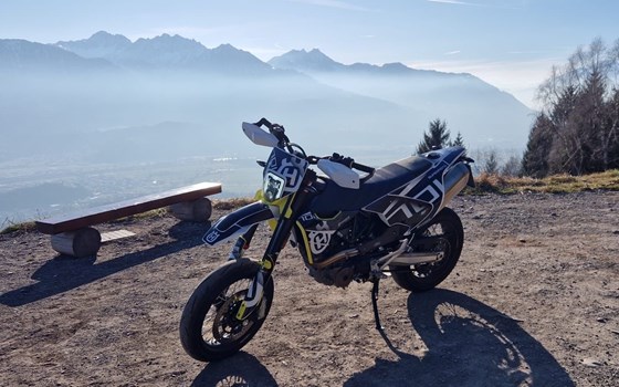 Gebrauchtmotorrad Husqvarna 701 Supermoto - Bild 3