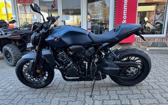 Gebrauchtmotorrad Honda CB1000R Black Edition - Bild 8