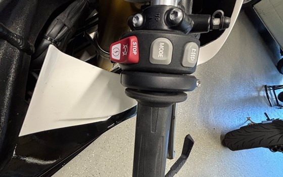 Gebrauchtmotorrad BMW S 1000 RR - Bild 13