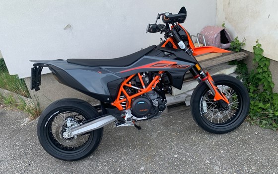 Gebrauchtmotorrad KTM 690 SMC R - Bild 3