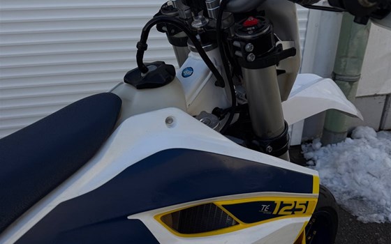 Gebrauchtmotorrad Husqvarna TE 125 - Bild 4