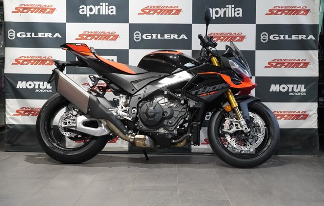 Aprilia Tuono V4 1100 Factory