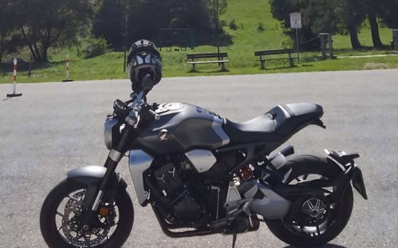 Gebrauchtmotorrad Honda CB 1000 R - Bild 5