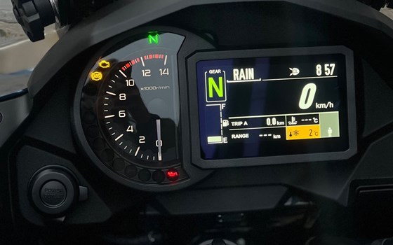 Neufahrzeug Kawasaki Versys 1100 SE - Bild 8