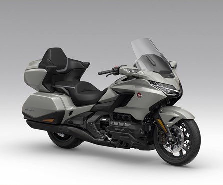 Neumotorrad Honda GL 1800 Goldwing Tour DCT