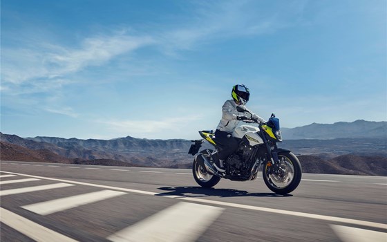 Neufahrzeug Honda CB500 Hornet E-Clutch - Bild 24