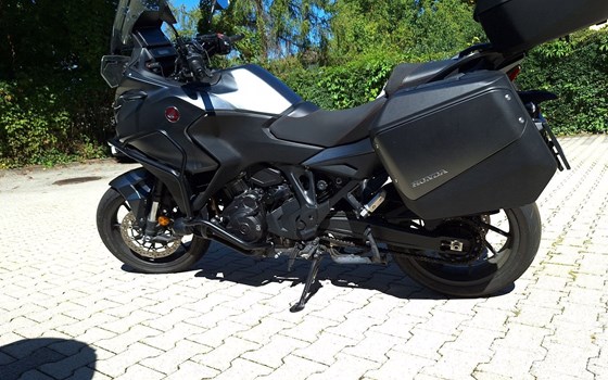 Gebrauchtmotorrad Honda NT1100 DCT - Bild 1