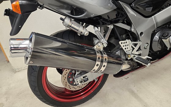 Gebrauchtmotorrad Kawasaki ZX-9R Ninja - Bild 11