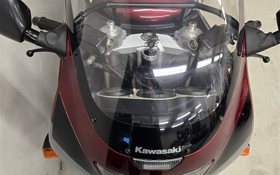 Gebrauchtmotorrad Kawasaki ZX-9R Ninja - Bild 4