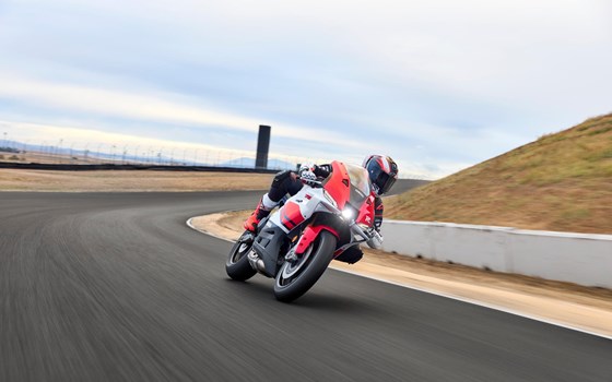 Neufahrzeug Yamaha R9 - Bild 4