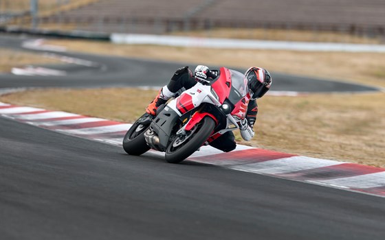 Neufahrzeug Yamaha R9 - Bild 6