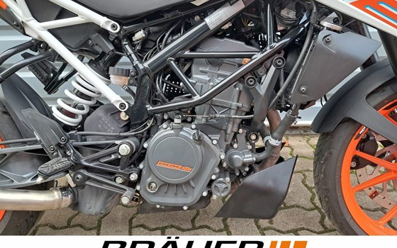 Gebrauchtmotorrad KTM 125 Duke - Bild 4
