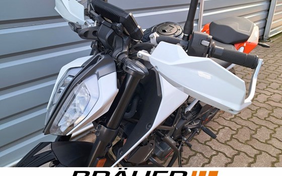 Gebrauchtmotorrad KTM 125 Duke - Bild 10