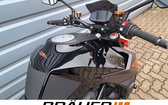 Gebrauchtmotorrad KTM 1290 Super Duke R - Bild 8